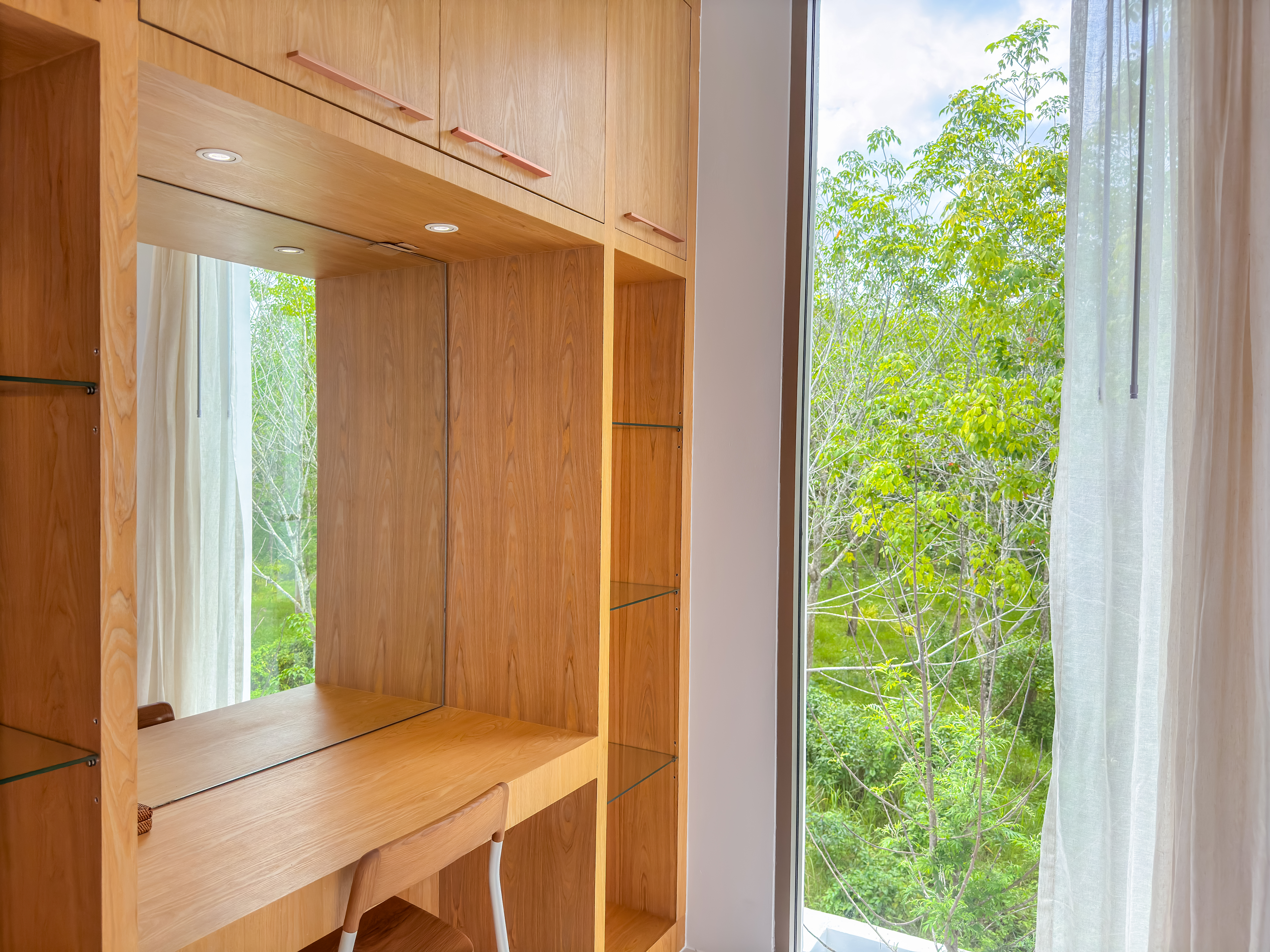 Luxpride Villa L9